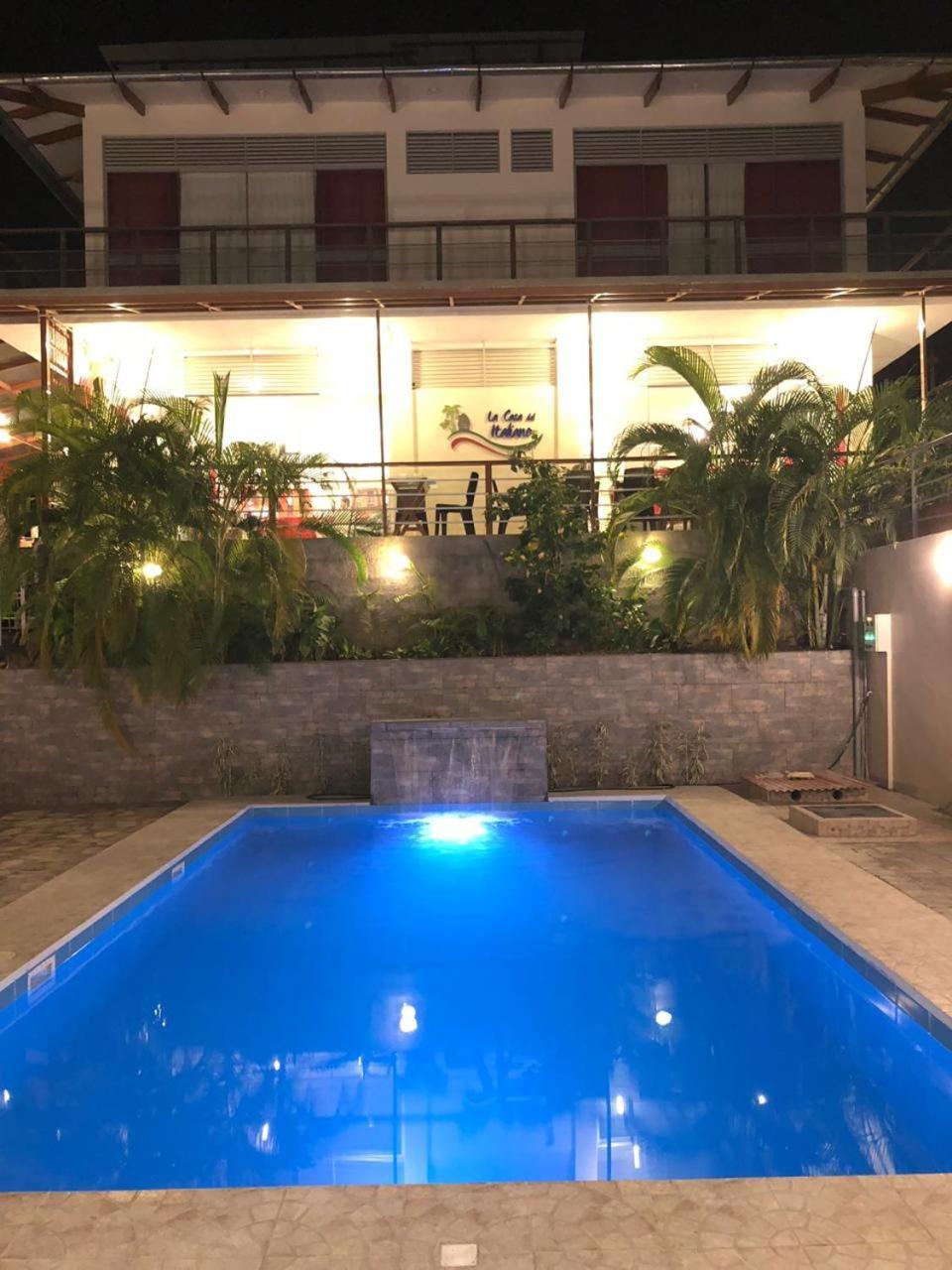 La Casa Del Italiano Bed & Breakfast Tarapoto Exterior photo
